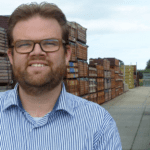 Henk-Arie Schra Van Dorp Hout Zoetermeer blij met telefonie ISO Groep