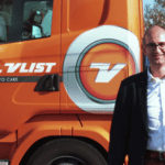 Foto Geert Bok van Van Vlist is blij met de printapparatuur van ISO Groep